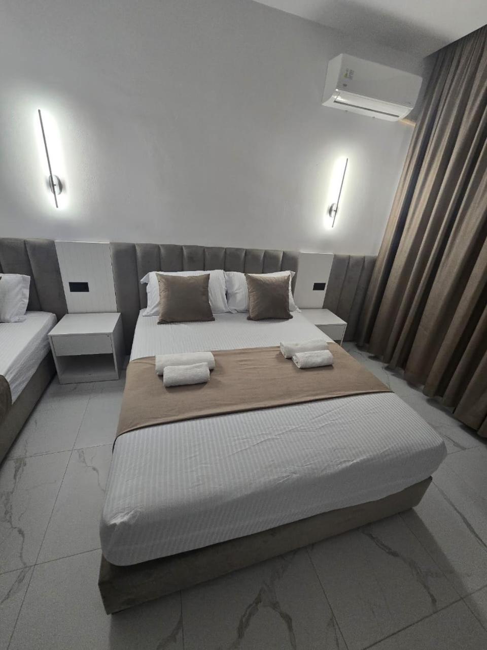 Elite Inn Vlore Ngoại thất bức ảnh